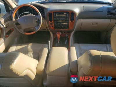 Zdjęcie 8 z 13 samochodu: 2000 LEXUS LX 470 VIN:JT6HT00WXY0082627 - miniatura