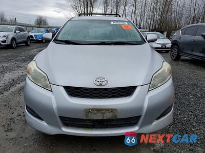 Piąte zdjęcie samochodu w środku: 2010 TOYOTA MATRIX BASE VIN:2T1KU4EE8AC287720 - miniatura