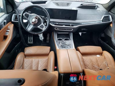 Zdjęcie 8 z 14 samochodu: 2023 BMW X7 XDRIVE40I VIN:5UX23EM08P9P97044 - miniatura