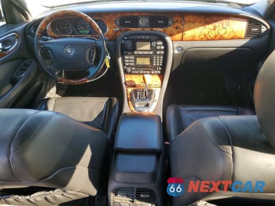 Zdjęcie 8 z 12 samochodu: 2006 JAGUAR XJ8 L VIN:SAJWA79B16SG49845 - miniatura