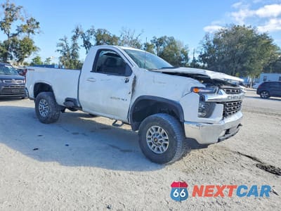 Czwarte zdjęcie samochodu z boku: 2022 CHEVROLET SILVERADO K2500 HEAVY DUTY LT VIN:1GC3YNE79NF232903 - miniatura