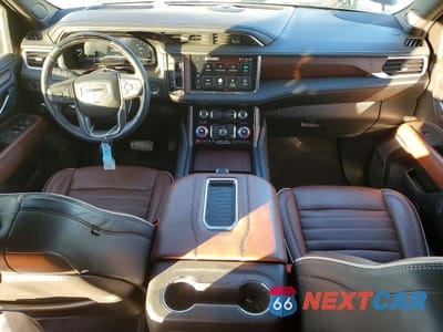 Zdjęcie 8 z 13 samochodu: 2023 GMC YUKON XL DENALI ULTIMATE VIN:1GKS2KKLXPR359064 - miniatura