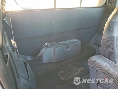 Zdjęcie 10 z 12 samochodu: 1995 GMC SONOMA VIN:1GTCS19ZXS8515767 - miniatura