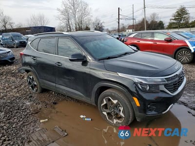 Czwarte zdjęcie samochodu z boku: 2025 KIA SELTOS EX VIN:KNDERCAA4S7718892 - miniatura