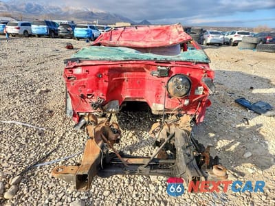 Piąte zdjęcie samochodu w środku: 1998 CHEVROLET TAHOE K1500 VIN:1GNEK13R2WJ336257 - miniatura