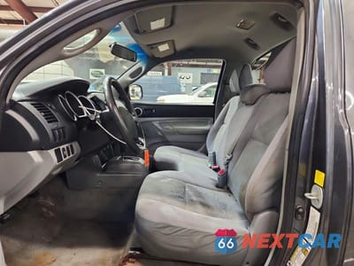 Zdjęcie 7 z 12 samochodu: 2011 TOYOTA TACOMA VIN:5TFNX4CNXBX002526 - miniatura