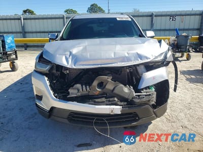 Piąte zdjęcie samochodu w środku: 2022 CHEVROLET TRAVERSE RS - PRIOR FLEET VIN:1GNERJKW0NJ138536 - miniatura