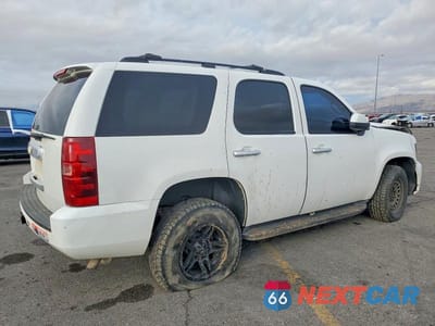 Trzecie zdjęcie samochodu z tyłu: 2013 CHEVROLET TAHOE K1500 LT VIN:1GNSKBE02DR315592 - miniatura