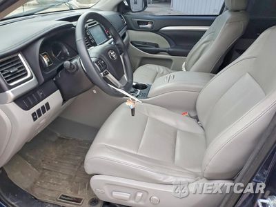 Zdjęcie 7 z 13 samochodu: 2016 TOYOTA HIGHLANDER XLE VIN:5TDJKRFH4GS292940 - miniatura