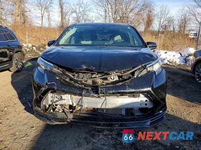 Piąte zdjęcie samochodu w środku: 2025 TOYOTA SIENNA AWD HYBRID XLE VIN:5TDJSKFC2SS196633 - miniatura