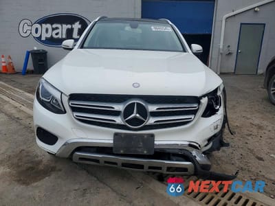 Piąte zdjęcie samochodu w środku: 2017 MERCEDES-BENZ GLC 300 4MATIC VIN:WDC0G4KB4HF238700 - miniatura