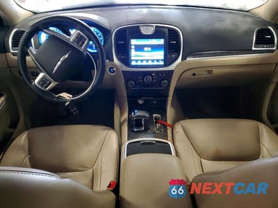Zdjęcie 8 z 12 samochodu: 2013 CHRYSLER 300 VIN:2C3CCARGXDH528077 - miniatura