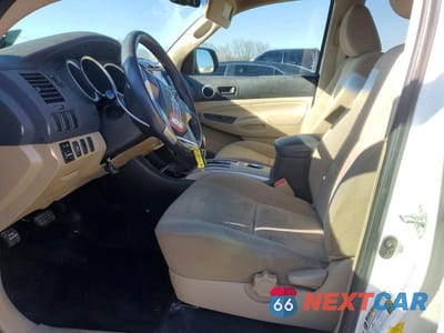 Zdjęcie 7 z 11 samochodu: 2013 TOYOTA TACOMA PRERUNNER VIN:5TFJX4GNXDX017121 - miniatura