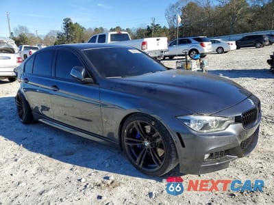 Czwarte zdjęcie samochodu z boku: 2018 BMW 340 I VIN:WBA8B3G58JNU36807 - miniatura