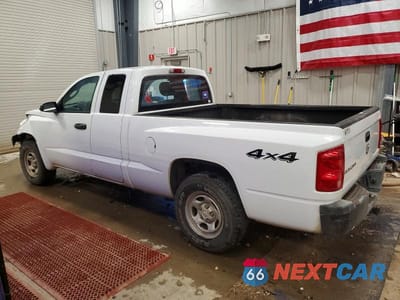 Drugie zdjęcie samochodu z przodu: 2006 DODGE DAKOTA ST VIN:1D7HW22K16S667304 - miniatura