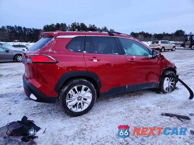 Trzecie zdjęcie samochodu z tyłu: 2024 TOYOTA COROLLA CROSS XLE VIN:7MUEAAAG1RV080400 - miniatura