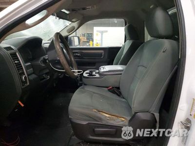 Zdjęcie 7 z 11 samochodu: 2016 RAM 1500 ST VIN:3C6JR7DG3GG168920 - miniatura