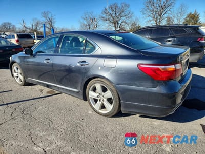 Drugie zdjęcie samochodu z przodu: 2011 LEXUS LS 460 BASE VIN:JTHBL5EF2B5106626 - miniatura