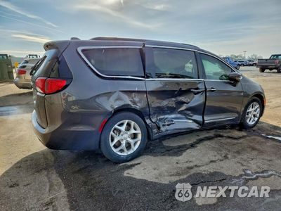 Trzecie zdjęcie samochodu z tyłu: 2017 CHRYSLER PACIFICA TOURING L VIN:2C4RC1BG2HR516134 - miniatura
