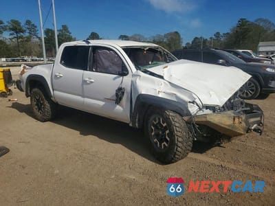Czwarte zdjęcie samochodu z boku: 2016 TOYOTA TACOMA TRD OFF-ROAD VIN:5TFCZ5AN8GX044372 - miniatura
