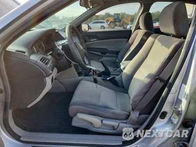 Zdjęcie 7 z 13 samochodu: 2010 HONDA ACCORD LX VIN:1HGCP2F36AA017730 - miniatura
