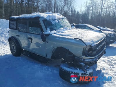 Czwarte zdjęcie samochodu z boku: 2025 FORD BRONCO BIG BEND 4DR VIN:1FMEE7BH7SLA89422 - miniatura