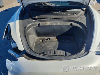 Zdjęcie 11 z 11 samochodu: 2022 TESLA MODEL 3 VIN:5YJ3E1EA9NF337989 - miniatura