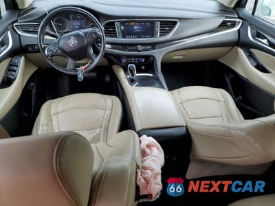 Zdjęcie 8 z 14 samochodu: 2020 BUICK ENCLAVE ESSENCE VIN:5GAERBKW7LJ236671 - miniatura