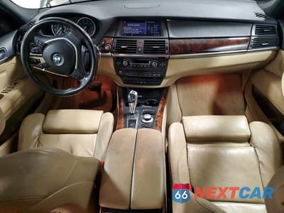 Zdjęcie 8 z 13 samochodu: 2008 BMW X5 4.8I VIN:5UXFE83598LZ99258 - miniatura