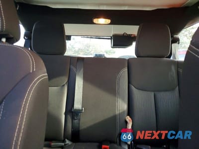 Zdjęcie 10 z 12 samochodu: 2014 JEEP WRANGLER UNLIMITED SAHARA VIN:1C4BJWEGXEL186926 - miniatura