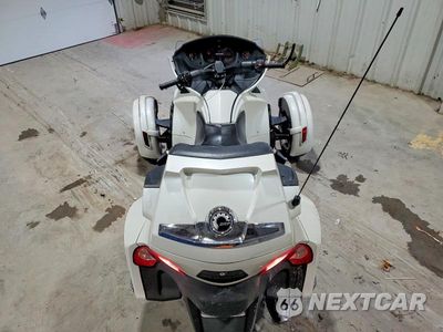 Zdjęcie 6 z 10 samochodu: 2014 CAN-AM SPYDER ROADSTER RT VIN:2BXNBDD15EV004222 - miniatura