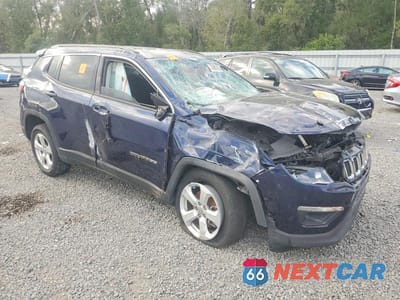 Czwarte zdjęcie samochodu z boku: 2019 JEEP COMPASS LATITUDE VIN:3C4NJDBBXKT844593 - miniatura