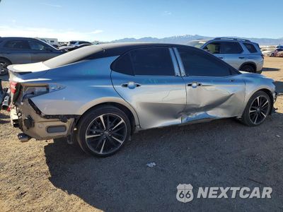 Trzecie zdjęcie samochodu z tyłu: 2018 TOYOTA CAMRY XSE VIN:4T1B61HK0JU147993 - miniatura