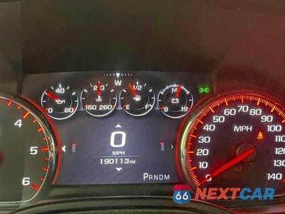 Zdjęcie 8 z 10 samochodu: 2016 GMC YUKON XL DENALI VIN:1GKS2HKJ3GR301508 - miniatura