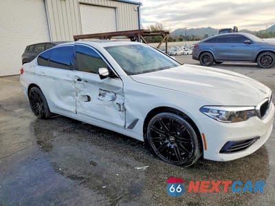 Czwarte zdjęcie samochodu z boku: 2020 BMW 530E VIN:WBAJA9C01LCE19611 - miniatura