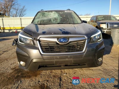 Piąte zdjęcie samochodu w środku: 2021 SUBARU FORESTER PREMIUM VIN:JF2SKAFC3MH543877 - miniatura