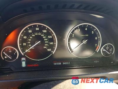 Zdjęcie 9 z 12 samochodu: 2014 BMW X5 XDRIVE50I VIN:5UXKR6C53E0C03336 - miniatura