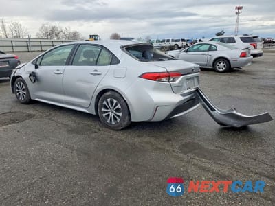 Drugie zdjęcie samochodu z przodu: 2020 TOYOTA COROLLA LE VIN:JTDEBRBE2LJ023730 - miniatura