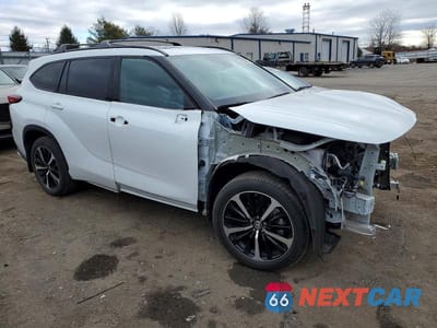 Czwarte zdjęcie samochodu z boku: 2022 TOYOTA HIGHLANDER XSE VIN:5TDLZRBH0NS239921 - miniatura