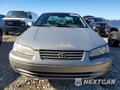 Piąte zdjęcie samochodu w środku: 1997 TOYOTA CAMRY CE VIN:4T1BF22K3VU031837 - miniatura