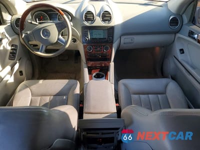 Zdjęcie 8 z 14 samochodu: 2006 MERCEDES-BENZ ML 500 VIN:4JGBB75E86A059196 - miniatura