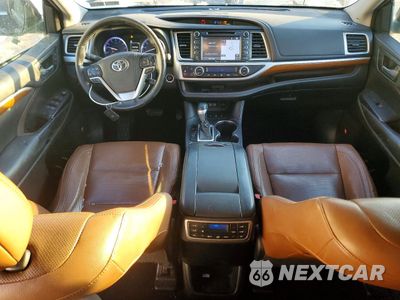 Zdjęcie 8 z 15 samochodu: 2018 TOYOTA HIGHLANDER LIMITED VIN:5TDDZRFH3JS849210 - miniatura