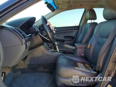 Zdjęcie 7 z 13 samochodu: 2006 HONDA ACCORD EX VIN:1HGCM56796A163141 - miniatura