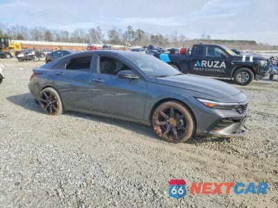 Czwarte zdjęcie samochodu z boku: 2025 HYUNDAI ELANTRA SEL SPORT VIN:KMHLM4DG2SU891402 - miniatura