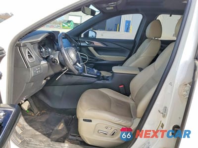 Zdjęcie 7 z 13 samochodu: 2020 MAZDA CX-9 GRAND TOURING VIN:JM3TCADY6L0415054 - miniatura