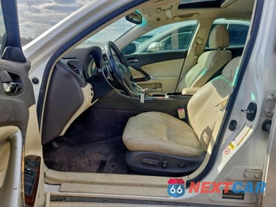 Zdjęcie 7 z 13 samochodu: 2010 LEXUS IS 250 VIN:JTHBF5C23A2097345 - miniatura
