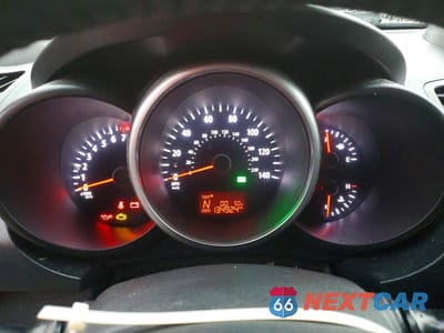 Zdjęcie 9 z 13 samochodu: 2012 KIA SOUL + VIN:KNDJT2A67C7422661 - miniatura