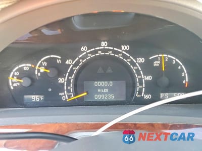 Zdjęcie 9 z 11 samochodu: 2001 MERCEDES-BENZ S 500 VIN:WDBNG75J71A163556 - miniatura