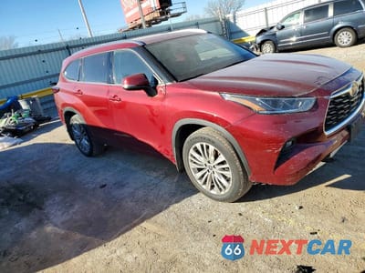 Czwarte zdjęcie samochodu z boku: 2022 TOYOTA HIGHLANDER PLATINUM VIN:5TDFZRBH8NS205111 - miniatura