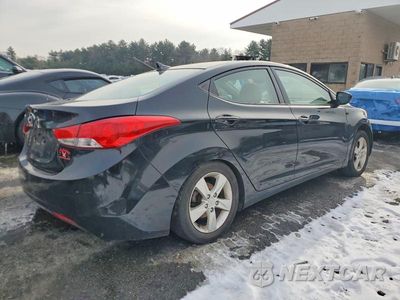 Trzecie zdjęcie samochodu z tyłu: 2013 HYUNDAI ELANTRA GLS VIN:5NPDH4AEXDH376953 - miniatura